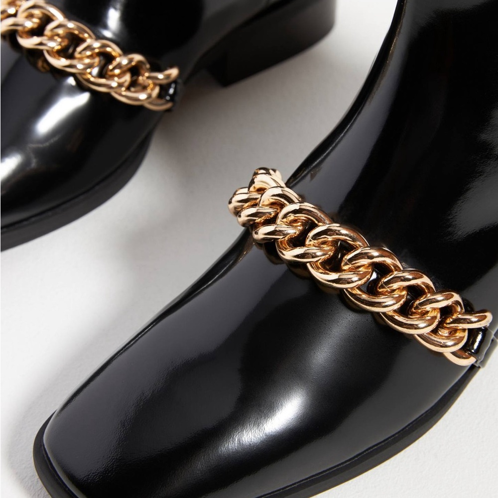 JEFFREY CAMPBELL Emrys Chelsea Boots Black High Shine Leather Gold Chain Size 6 - Picture 2 of 10